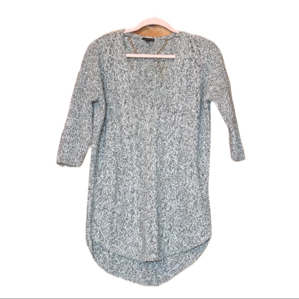 EXPRESS Gray 3/4 Sleeve Cable Knit Sweater S